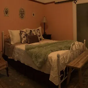 Irenehouse Victorian Apartment Sacramento