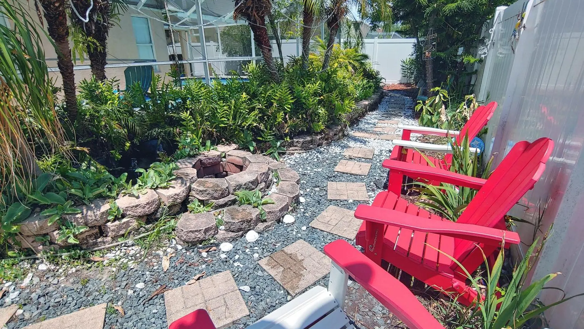 Cozy And Conveniently Located Pool Home With Free Wifi Tampa