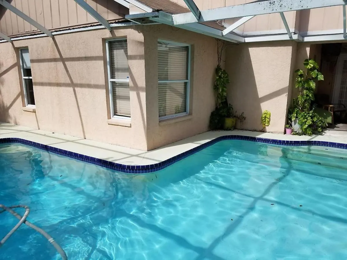 Holiday home Cozy And Conveniently Located Pool Home With Free Wifi Tampa